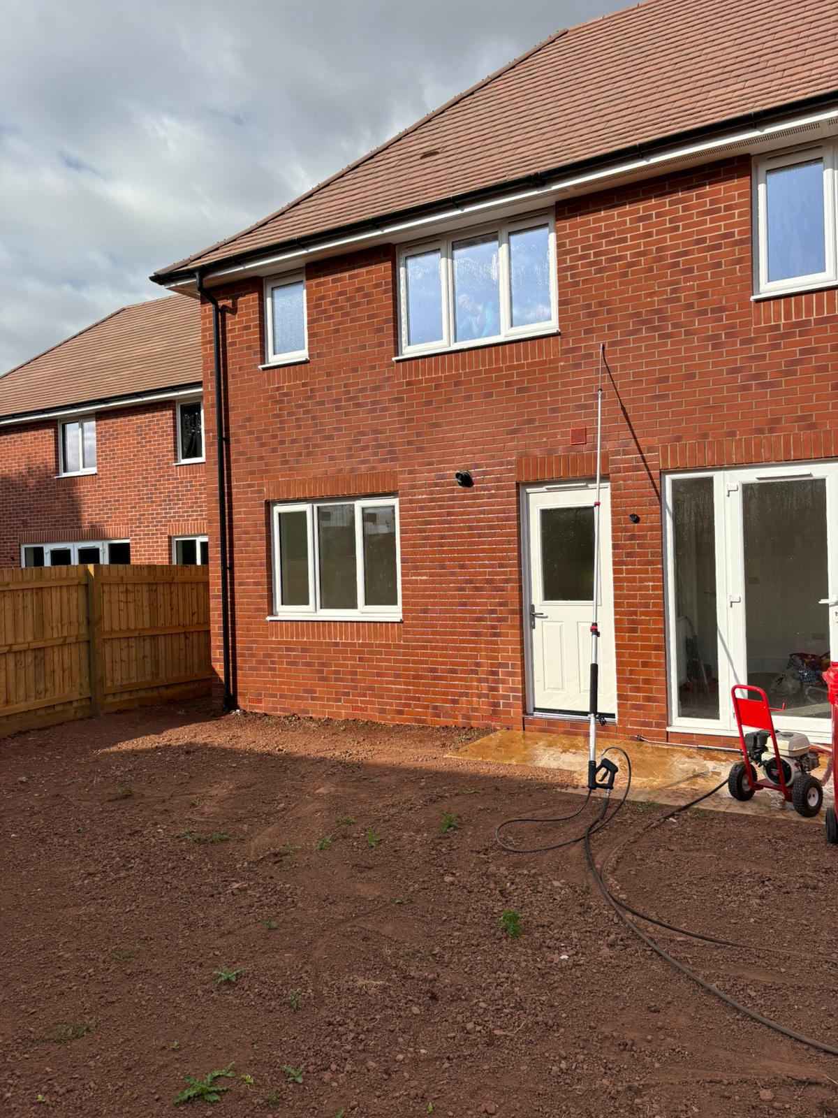 Mortar removal from new build bricks